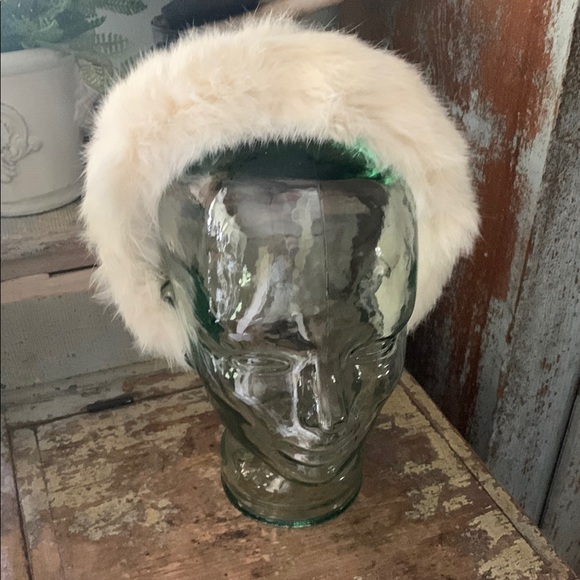 Vintage Accessories - Fur Headband in off-white
